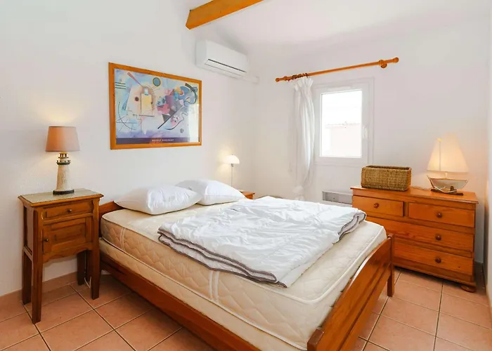 Charmante Climatisee A Narbonne-plage, Proche Mer, 6 Personnes, 3 Chambres, Parking Prive - Fr-1-409-120 Villa